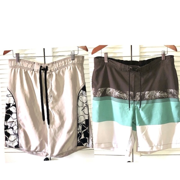 Swim Shorts Medium 2 - Picture 1 of 12